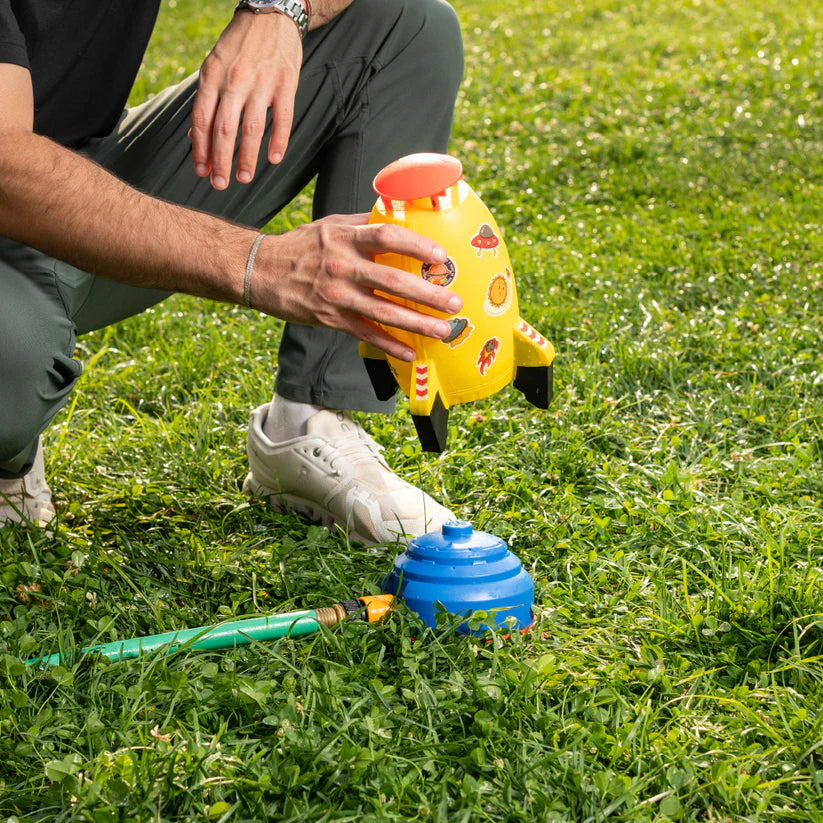 Rocket Sprinkler Toy For Kids - Outdoor Rotation Water Rocket For Boys Girls Age 3 4